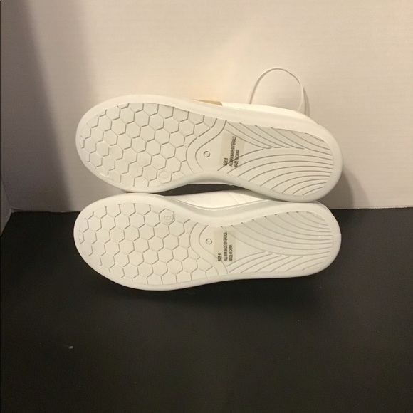 Qupid White with Gold Trim Women’s Sneakers (… - Picture 12 of 12